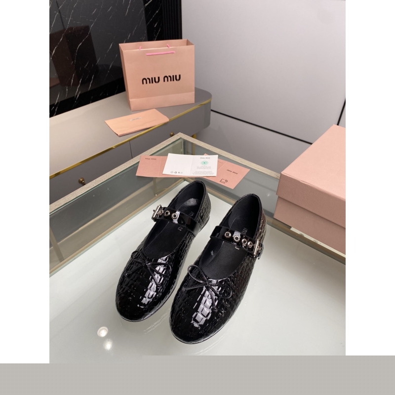 Miu Miu flat shoes